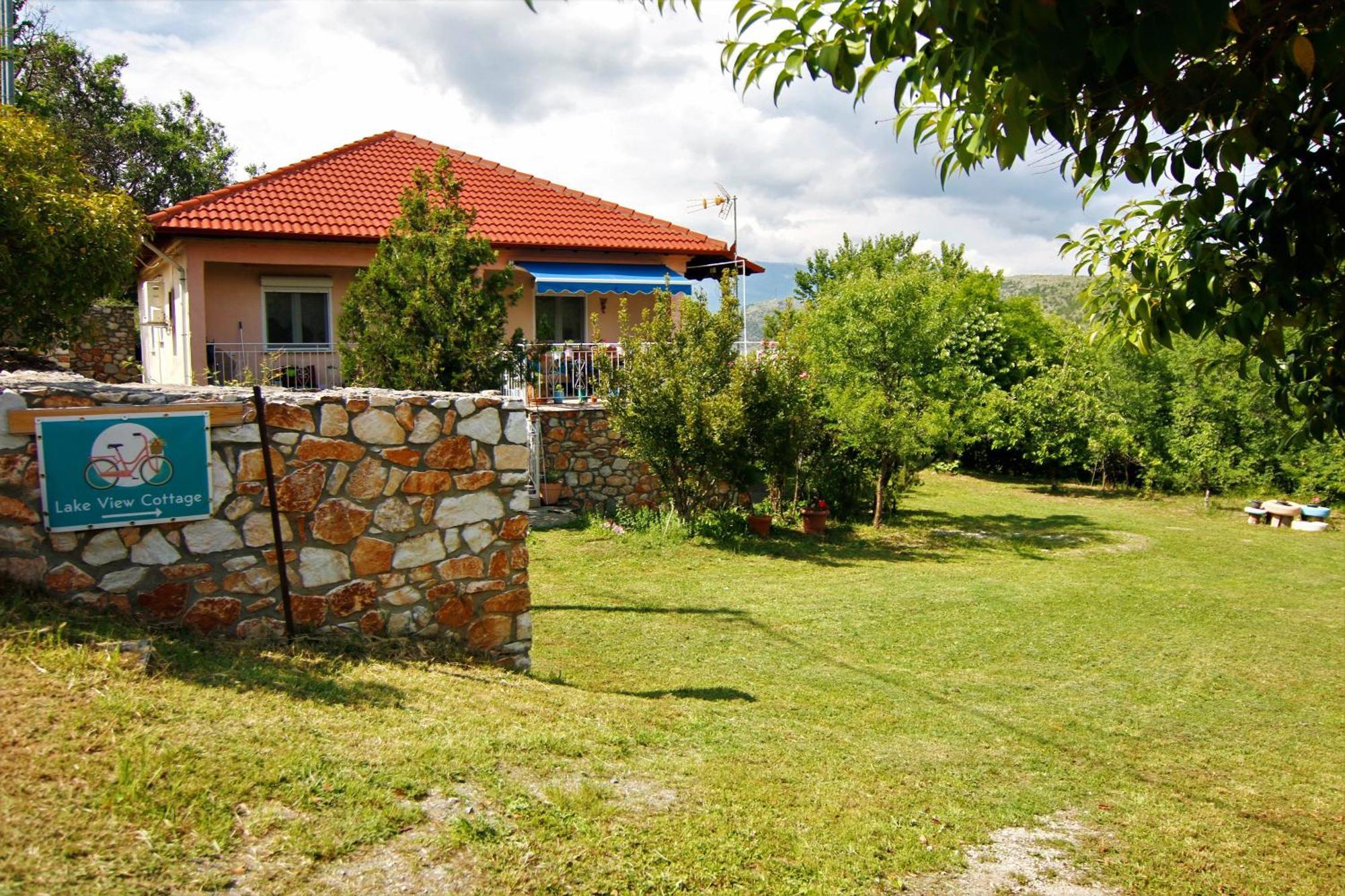 Countryside With Garden & View Ferienhaus Peraia (Pella)